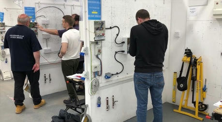 Comprehensive Electrician Training for a Rewarding Career!